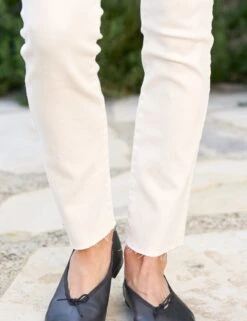 DERRY ILLUSION Antique White, Italian Dream Denim 6 DERRY ILLUSION Antique White, Italian Dream Denim -Frank Eileen Fashion Store 16 ILLUSION01 ANTW SHIRLEY WCD LABTRENCH BLK Simone Norblom 24SP 0166 sRGB