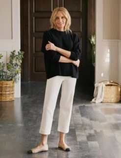 WESTPORT ILLUSION Antique White, Italian Dream™ Denim -Frank Eileen Fashion Store 19 SWEATER02 BLKK ILLUSION04 ANTW BERI 25SP MARCH 1668 sRGB