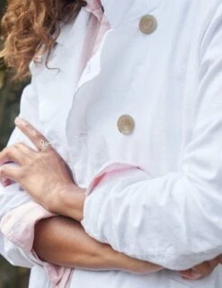 BELFAST White, Italian Performance Linen -Frank Eileen Fashion Store 20 JAMESON SAGL EILEEN BUSL DUBLIN WTL PALOMA 01259 v1 sRGB