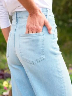 GALWAY 1967 Wash, Italian Dream Denim -Frank Eileen Fashion Store 25 LAB510HJ WHT GALWAY 1967 Simone Norblom 24SU 0706 sRGB