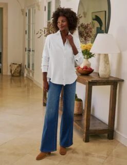 GALWAY 31" 1999 Wash (Finished Hem), Italian Dream™ Denim 8 GALWAY 31" 1999 Wash (Finished Hem), Italian Dream™ Denim -Frank Eileen Fashion Store 3 LABEILEENF WHT EASTGALWAY 1999 MILAN 25FA SEPTEMBER 0093 sRGB 44cd5177 685e 4b39 8e2c fba5c2f2a447