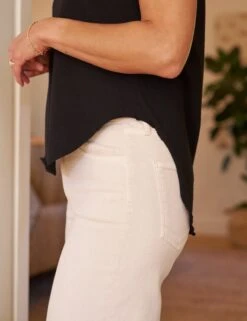 THEO Black, Heritage Jersey 6 THEO Black, Heritage Jersey -Frank Eileen Fashion Store 31 LAB219 BLK GALWAY ALMD Model RachelleBell 24RE 4773 sRGB