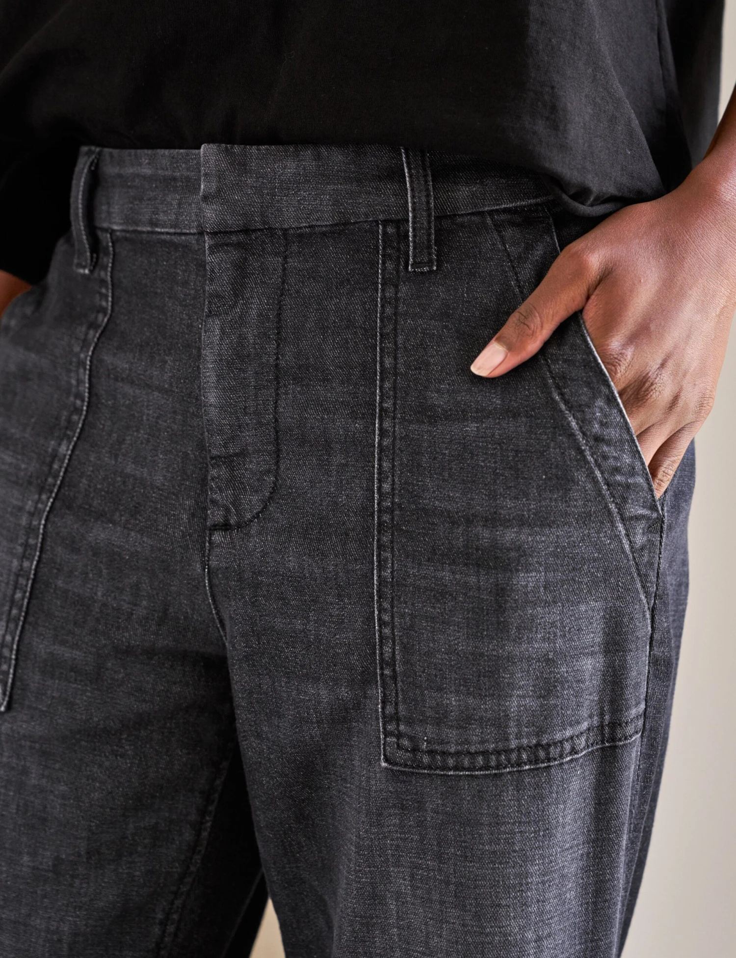 JAMESON 1981 Wash, Italian Dream™ Light Denim 3 JAMESON 1981 Wash, Italian Dream™ Light Denim - Image 3