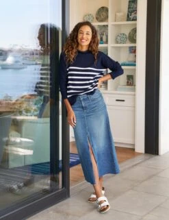 DONNYBROOK 2010 Wash, Italian Vintage Denim 10 DONNYBROOK 2010 Wash, Italian Vintage Denim -Frank Eileen Fashion Store 4 DONNYBROOK 2010 LAB516NTF STFH Milan Dixon 24SP 1156 sRGB 2be3ca48 147a 4ced a3f8 2849aea330b5