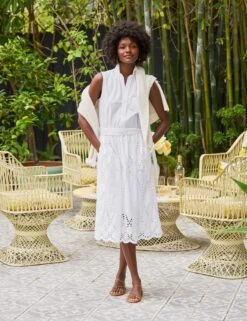 GRACE SLEEVELESS DRESS White, Eyelet Cotton 10 GRACE SLEEVELESS DRESS White, Eyelet Cotton -Frank Eileen Fashion Store 4 EYELETSLD WHTP MILAN SU25 JUNE 3473 sRGB