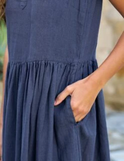 DAPHNE Navy, Washed Linen -Frank Eileen Fashion Store 42 DAPHNE NYLN Paloma Jonas 24SP 2770 sRGB b8a080cc 1691 4f9e 8915 d90b70f9451a