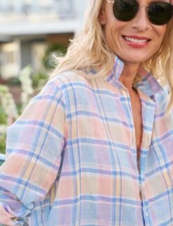 EILEEN Multi Color Plaid, Classic Linen -Frank Eileen Fashion Store 53 WATERFORD WTL EILEEN MCPL LAB516NTF SLTW Model Kristine Szabo 24SP 2679 sRGB