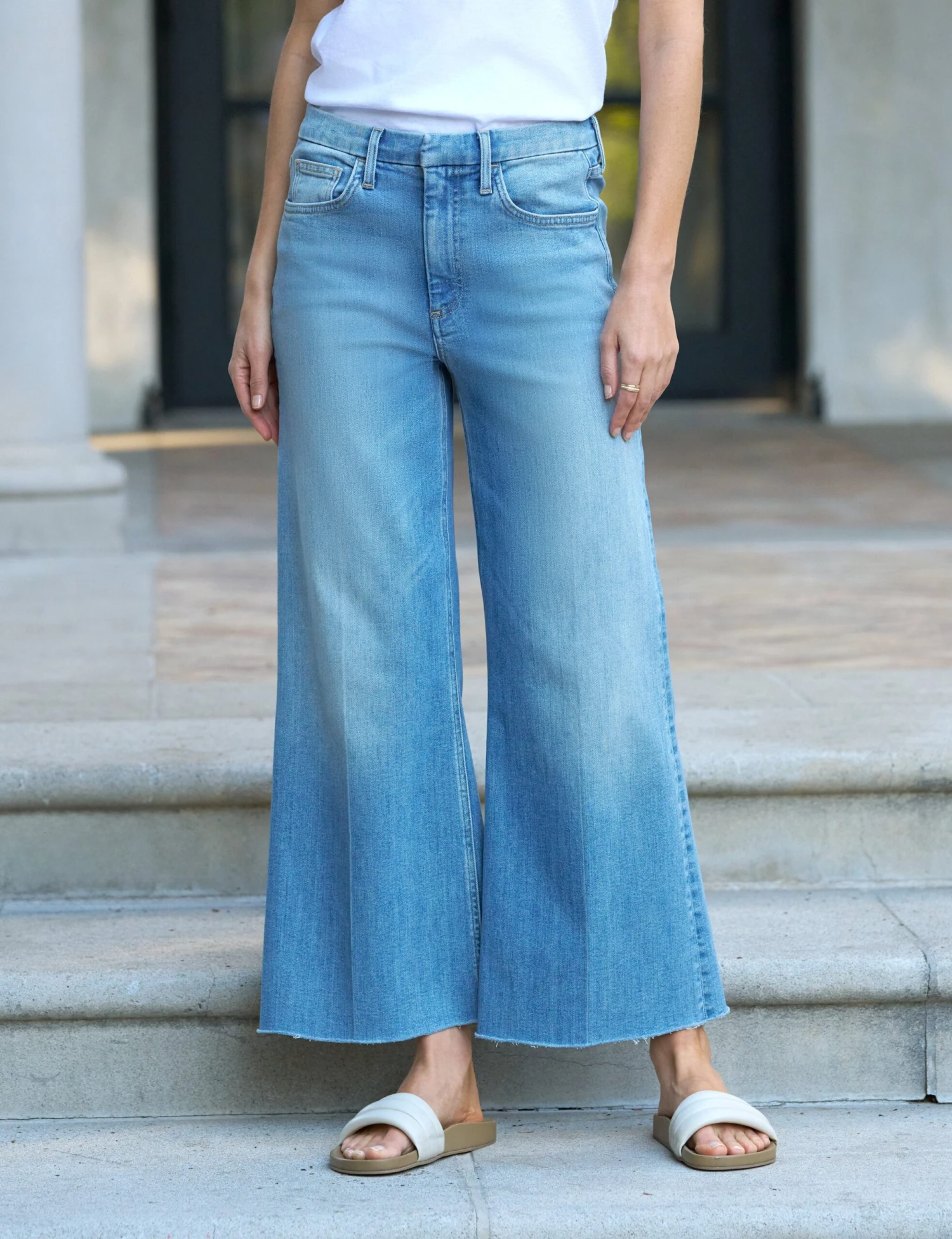 GALWAY 26" 1964 Wash, Italian Dream™ Denim 1 GALWAY 26" 1964 Wash, Italian Dream™ Denim